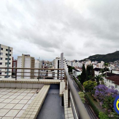 Prédio Comercial com 3150m², 30 garagens, no bairro Centro em Florianópolis