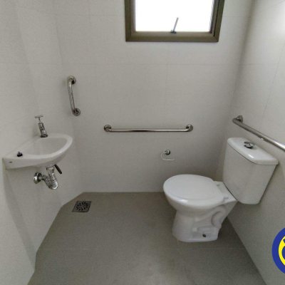 Prédio Comercial com 3150m², 30 garagens, no bairro Centro em Florianópolis