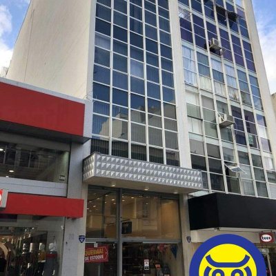 Prédio Comercial com 1187m², no bairro Centro em Florianópolis