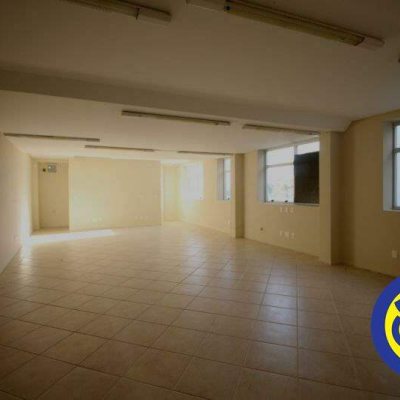 Prédio Comercial com 516m², no bairro Centro em Florianópolis