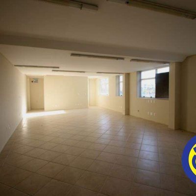 Prédio Comercial com 516m², no bairro Centro em Florianópolis