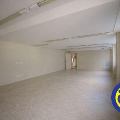 Prédio Comercial com 516m², no bairro Centro em Florianópolis