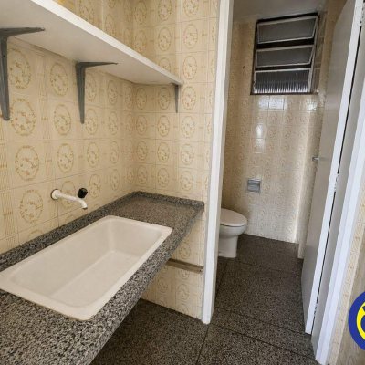 Salas/Conjuntos com 35m², no bairro Centro em Florianópolis
