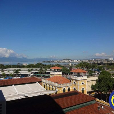 Salas/Conjuntos com 35m², no bairro Centro em Florianópolis