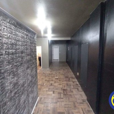 Salas/Conjuntos com 35m², no bairro Centro em Florianópolis