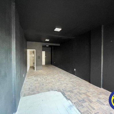 Salas/Conjuntos com 35m², no bairro Centro em Florianópolis