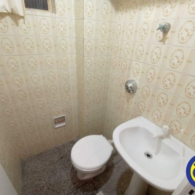 Salas/Conjuntos com 35m², no bairro Centro em Florianópolis