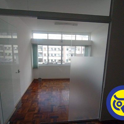 Sala com 40m², no bairro Centro em Florianópolis