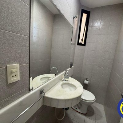 Salas/Conjuntos com 40m², no bairro Centro em Florianópolis