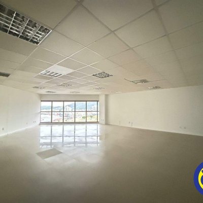 Salas/Conjuntos com 100m², 1 garagem, no bairro Santos Dumont em São José