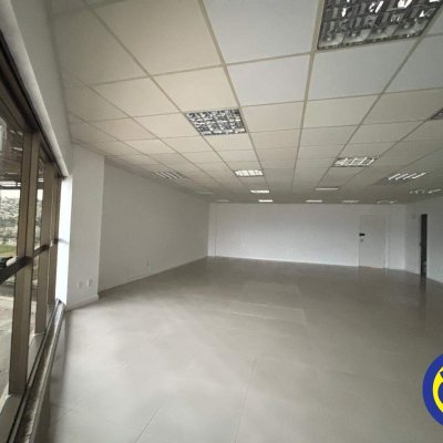 Salas/Conjuntos com 100m², 1 garagem, no bairro Santos Dumont em São José