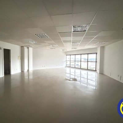 Salas/Conjuntos com 100m², 1 garagem, no bairro Santos Dumont em São José
