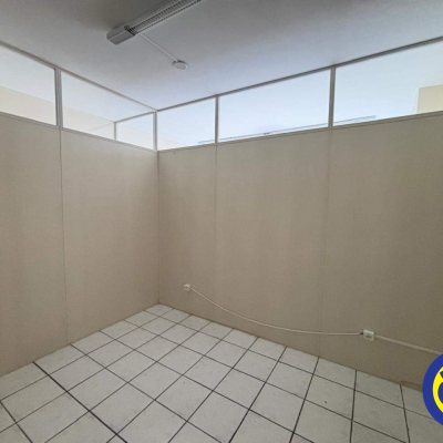 Salas/Conjuntos com 40m², no bairro Centro em Florianópolis