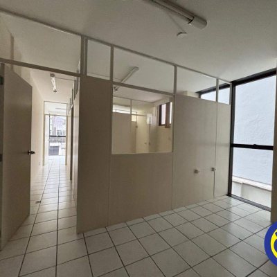 Salas/Conjuntos com 40m², no bairro Centro em Florianópolis