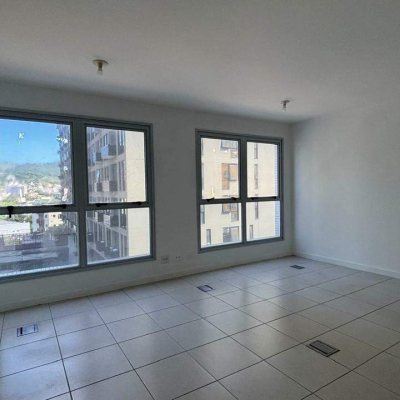 Salas/Conjuntos com 28m², 1 garagem, no bairro Trindade em Florianópolis