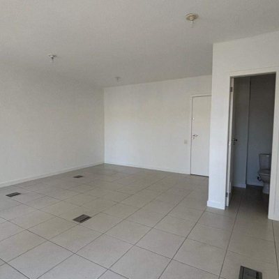 Salas/Conjuntos com 28m², 1 garagem, no bairro Trindade em Florianópolis