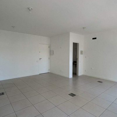Salas/Conjuntos com 28m², 1 garagem, no bairro Trindade em Florianópolis