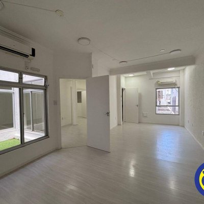 Sala com 75m², 1 garagem, no bairro Centro em Florianópolis