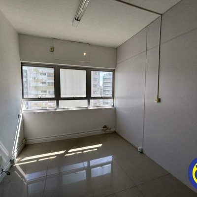 Salas/Conjuntos com 41m², no bairro Centro em Florianópolis