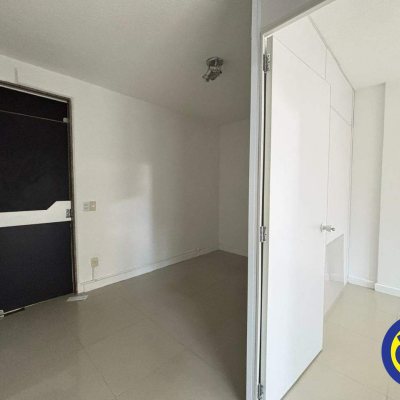 Salas/Conjuntos com 41m², no bairro Centro em Florianópolis