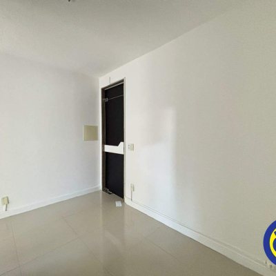 Salas/Conjuntos com 41m², no bairro Centro em Florianópolis