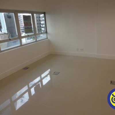 Salas/Conjuntos com 40m², no bairro Centro em Florianópolis