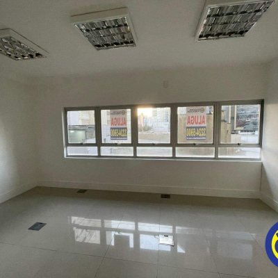 Salas/Conjuntos com 40m², no bairro Centro em Florianópolis