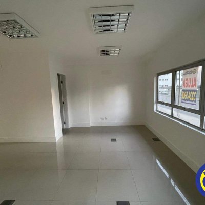 Salas/Conjuntos com 40m², no bairro Centro em Florianópolis
