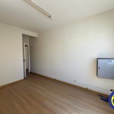 Salas/Conjuntos com 250m², 11 quartos, no bairro Centro em Florianópolis
