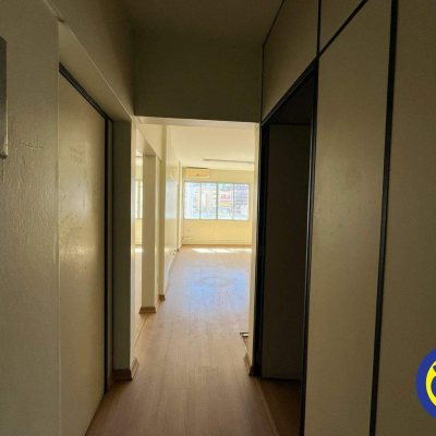 Salas/Conjuntos com 250m², 11 quartos, no bairro Centro em Florianópolis