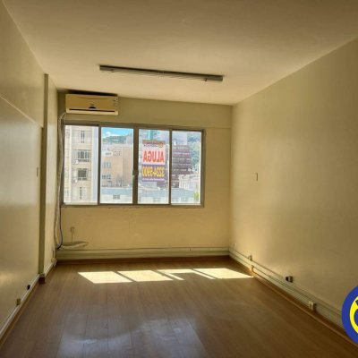 Salas/Conjuntos com 250m², 11 quartos, no bairro Centro em Florianópolis