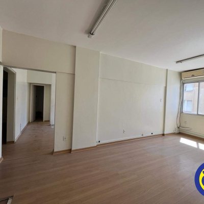 Salas/Conjuntos com 250m², 11 quartos, no bairro Centro em Florianópolis