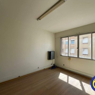 Salas/Conjuntos com 250m², 11 quartos, no bairro Centro em Florianópolis