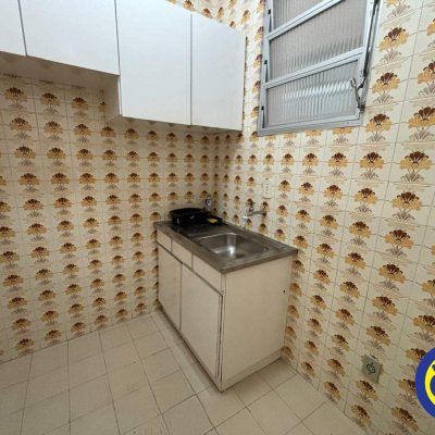 Salas/Conjuntos com 48m², no bairro Centro em Florianópolis