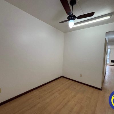 Salas/Conjuntos com 48m², no bairro Centro em Florianópolis