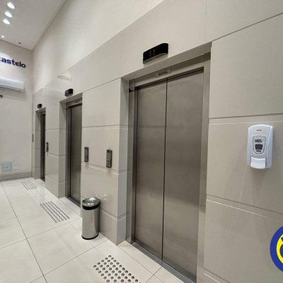 Sala com 33m², no bairro Estreito em Florianópolis