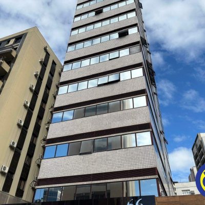 Sala com 40m², no bairro Centro em Florianópolis