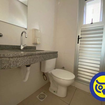 Salas/Conjuntos com 233m², 3 garagens, no bairro Centro em Florianópolis