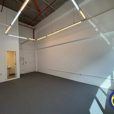 Salas/Conjuntos com 37m², 1 garagem, no bairro Saco Grande em Florianópolis