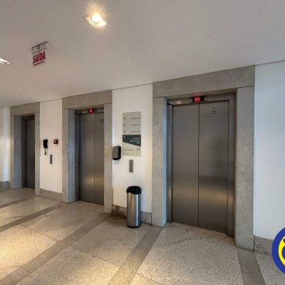 Salas/Conjuntos com 37m², 1 garagem, no bairro Saco Grande em Florianópolis