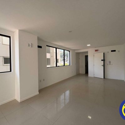 Salas/Conjuntos com 48m², 1 garagem, no bairro Centro em Florianópolis