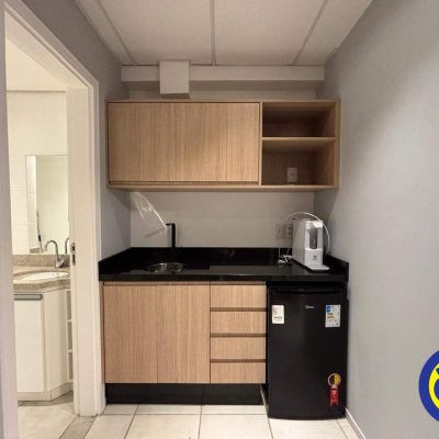 Salas/Conjuntos com 42m², 1 garagem, no bairro Centro em Florianópolis