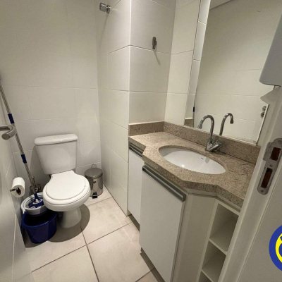 Salas/Conjuntos com 42m², 1 garagem, no bairro Centro em Florianópolis