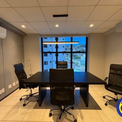Salas/Conjuntos com 42m², 1 garagem, no bairro Centro em Florianópolis