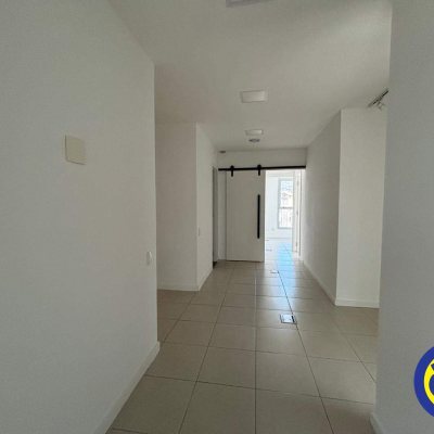 Salas/Conjuntos com 82m², 2 garagens, no bairro Trindade em Florianópolis