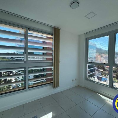 Salas/Conjuntos com 82m², 2 garagens, no bairro Trindade em Florianópolis