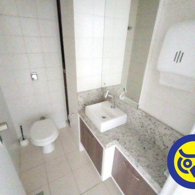 Salas/Conjuntos com 35m², no bairro Centro em Florianópolis