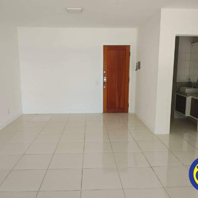 Salas/Conjuntos com 35m², no bairro Centro em Florianópolis