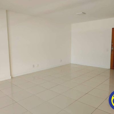 Salas/Conjuntos com 35m², no bairro Centro em Florianópolis