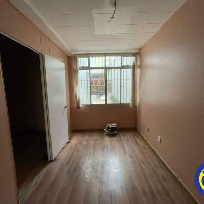 Salas/Conjuntos com 52m², no bairro Centro em Florianópolis